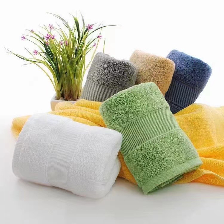 Bath Towel with One Sateen 